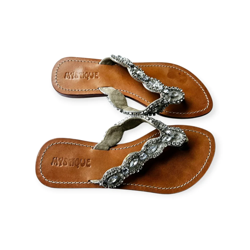 Mystique Boutique Rhinestone Beaded Leather Flip Flop Sandals Size 6 - Picture 3 of 9